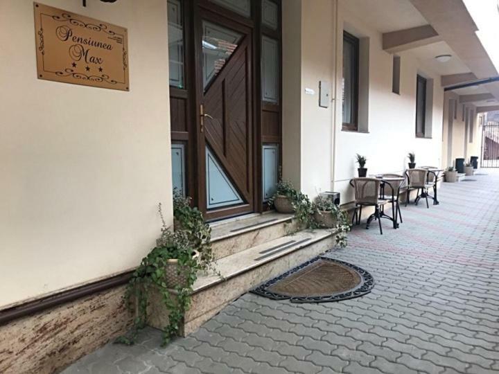 Pensiunea Max Cluj-Napoca Exterior photo